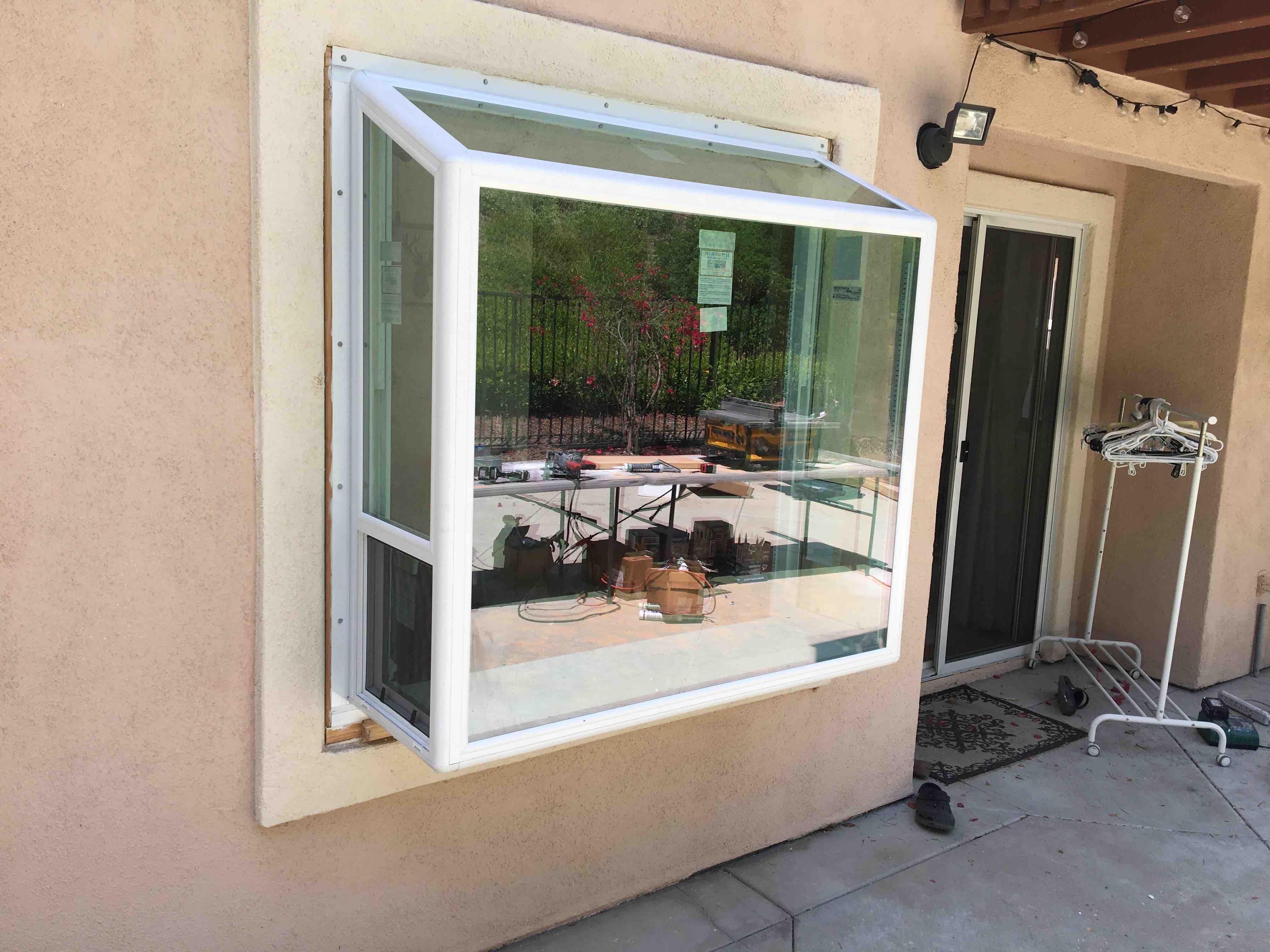 new energy saving vinyl windows for apartments