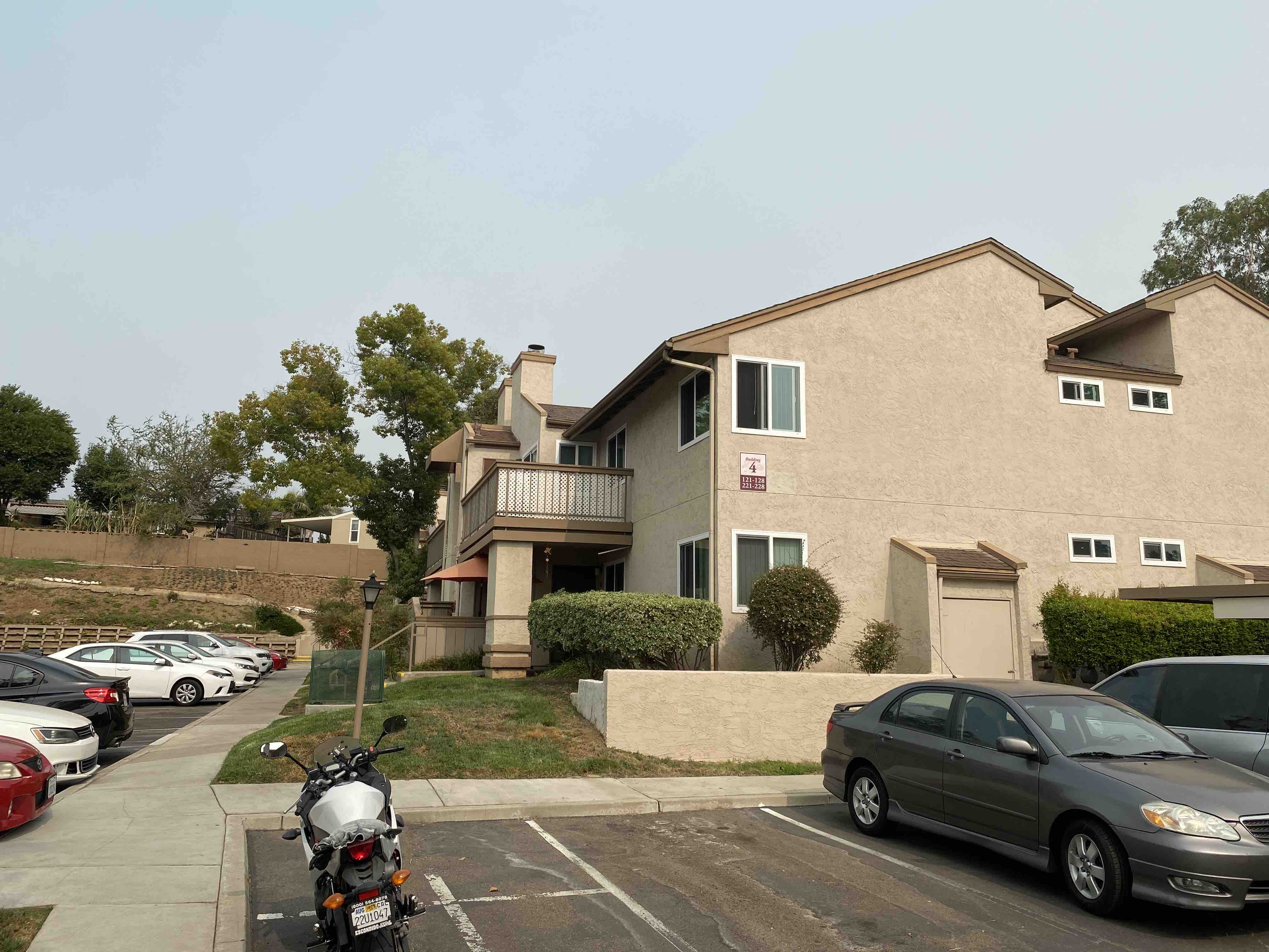 new vinyl windows for an apartment complex